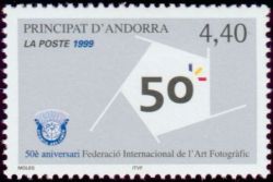 timbre Andorre N° 521 légende : Cinquantenaire de la fédération internationale d'art photographique