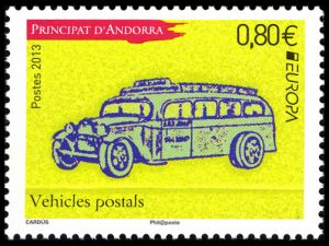 timbre Andorre N° 739 légende : Véhicules postau0