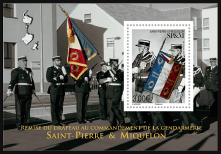 timbre de Saint-Pierre et Miquelon x légende : Remise du drapeau au commandant de la gendarmerie de Saint-Pierre et Miquelon