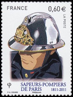 timbre N° 4588, Sapeurs pompiers de Paris - Tenue de pompier du XXème siècle