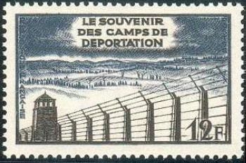  10ème anniversaire de la libération des camps de déportation <br>Les camps de concentration nazis sont des centres de détention de grande taille créés par le Troisième Reich à partir de 1933 et jusqu'à la fin de la Seconde Guerre mondiale, pour interner, exploiter la force de travail et tuer des opposants politiques, des résidents d'un pays conquis, des groupes ethniques ou religieux spécifiques, etc. Ce sont les détenus qui sont forcés de construire ces camps, les victimes travaillant dans des conditions inhumaines, <br>Source Wikipédia