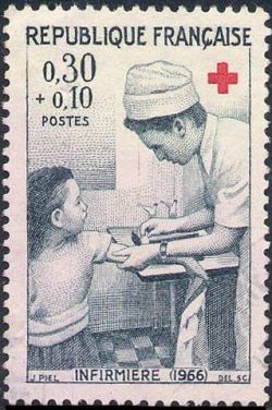  Croix rouge <br>Infirmière