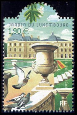 timbre N° 3607, Jardin du Luxembourg (détail avec le batiment du sénat au fond)