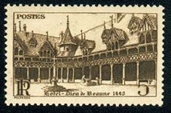 timbre N° 499, Hôtel Dieu de Beaune cour intérieure
