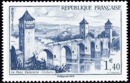 Le pont Valentré ( timbre N° 1039 de 1955 )